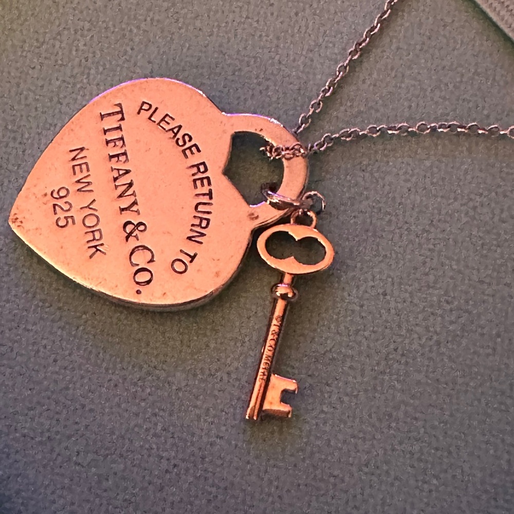 Tiffany & Co. Silver Heart and Rose Color Key Pendant - Picture 10 of 12